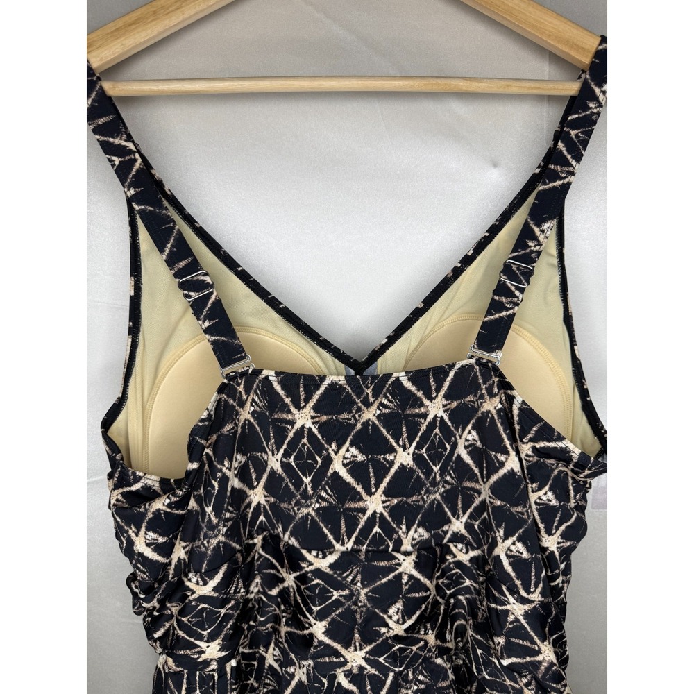 Denim & Co. Beach Petite V-Neck Ruched Waist Swim Dress Black ,Plus Petite 22 - Picture 9 of 10